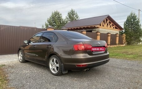 Volkswagen Jetta VI, 2011 год, 890 000 рублей, 6 фотография