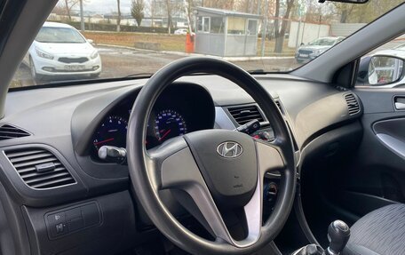 Hyundai Solaris II рестайлинг, 2014 год, 1 000 000 рублей, 10 фотография