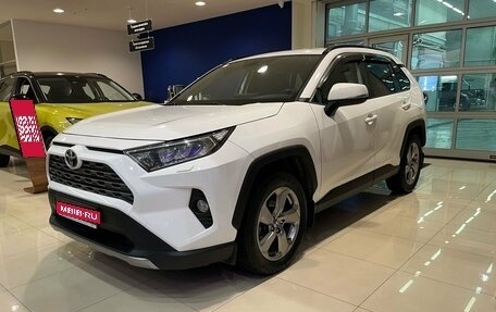 Toyota RAV4, 2020 год, 3 699 000 рублей, 1 фотография