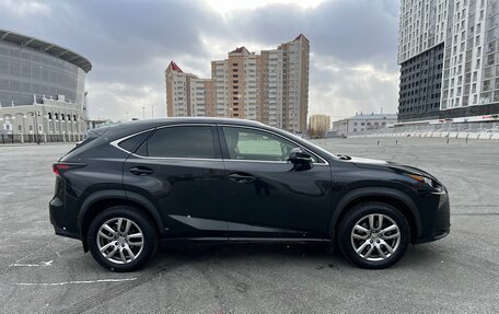 Lexus NX I, 2017 год, 2 990 000 рублей, 7 фотография