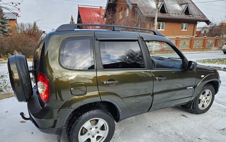 Chevrolet Niva I рестайлинг, 2011 год, 567 000 рублей, 33 фотография