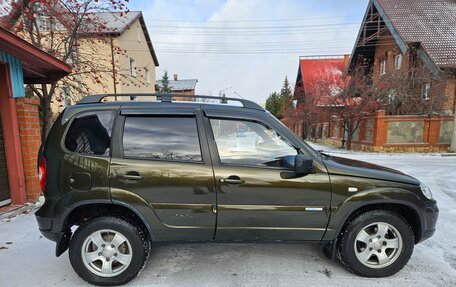 Chevrolet Niva I рестайлинг, 2011 год, 567 000 рублей, 35 фотография