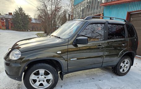 Chevrolet Niva I рестайлинг, 2011 год, 567 000 рублей, 39 фотография