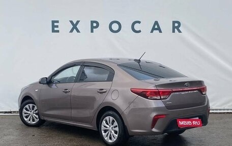 KIA Rio IV, 2018 год, 1 650 000 рублей, 3 фотография