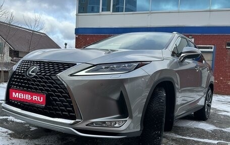 Lexus RX IV рестайлинг, 2021 год, 6 190 000 рублей, 1 фотография