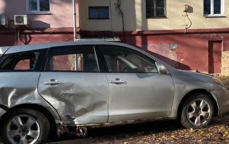 Toyota Matrix, 2002 год, 300 000 рублей, 6 фотография