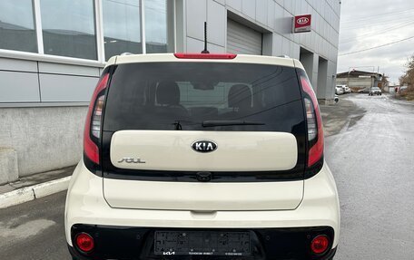 KIA Soul II рестайлинг, 2018 год, 1 800 000 рублей, 5 фотография