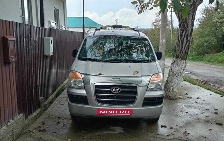 Hyundai Starex I рестайлинг, 2007 год, 880 000 рублей, 2 фотография