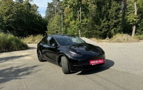 Tesla Model Y I, 2020 год, 4 257 000 рублей, 2 фотография