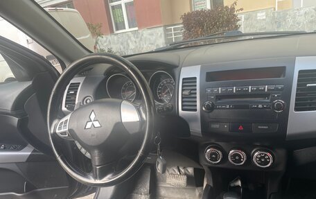 Mitsubishi Outlander III рестайлинг 3, 2010 год, 1 450 000 рублей, 5 фотография