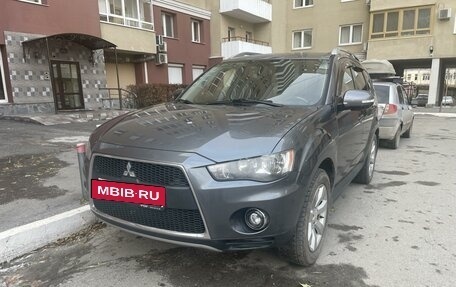 Mitsubishi Outlander III рестайлинг 3, 2010 год, 1 450 000 рублей, 13 фотография