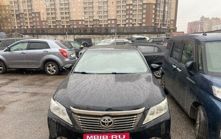 Toyota Camry, 2013 год, 1 900 000 рублей, 2 фотография