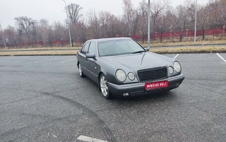 Mercedes-Benz E-Класс, 1997 год, 350 000 рублей, 1 фотография