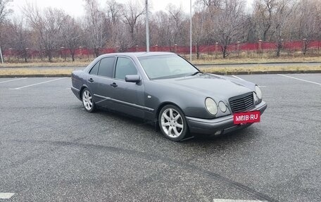 Mercedes-Benz E-Класс, 1997 год, 350 000 рублей, 7 фотография