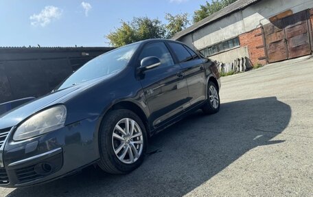 Volkswagen Jetta VI, 2008 год, 550 000 рублей, 2 фотография