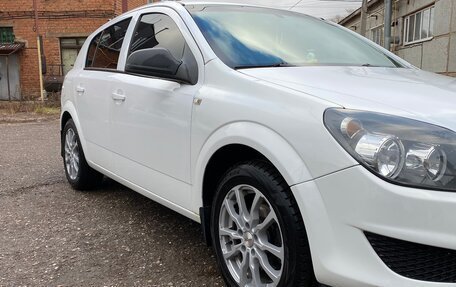 Opel Astra H, 2013 год, 720 000 рублей, 2 фотография