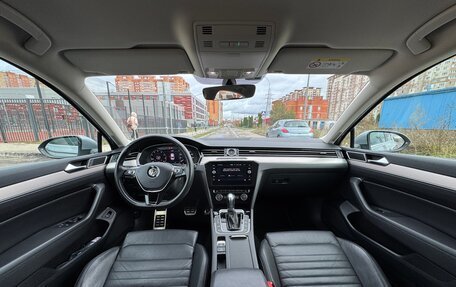 Volkswagen Passat B8 рестайлинг, 2019 год, 2 850 000 рублей, 18 фотография