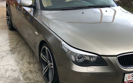 BMW 5 серия, 2005 год, 950 000 рублей, 13 фотография