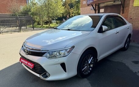 Toyota Camry, 2017 год, 2 750 000 рублей, 2 фотография