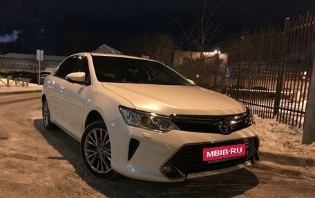 Toyota Camry, 2017 год, 2 750 000 рублей, 5 фотография