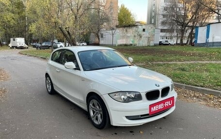 BMW 1 серия, 2011 год, 1 150 000 рублей, 7 фотография