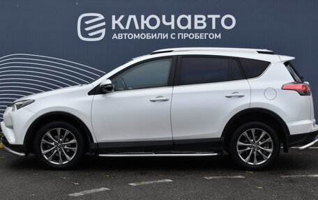 Toyota RAV4, 2018 год, 2 260 000 рублей, 6 фотография