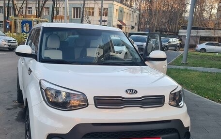 KIA Soul II рестайлинг, 2018 год, 2 000 000 рублей, 7 фотография