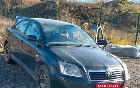 Toyota Avensis III рестайлинг, 2005 год, 685 000 рублей, 6 фотография