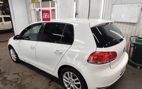 Volkswagen Golf VI, 2012 год, 900 000 рублей, 1 фотография