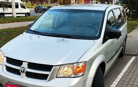 Dodge Caravan V, 2008 год, 1 350 000 рублей, 12 фотография