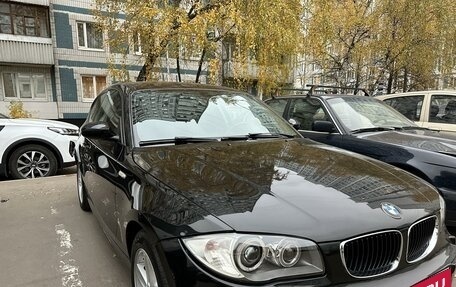 BMW 1 серия, 2008 год, 930 000 рублей, 2 фотография