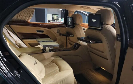 Bentley Mulsanne II, 2017 год, 21 475 900 рублей, 18 фотография