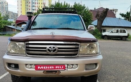 Toyota Land Cruiser 100 рестайлинг 2, 2001 год, 1 700 000 рублей, 8 фотография