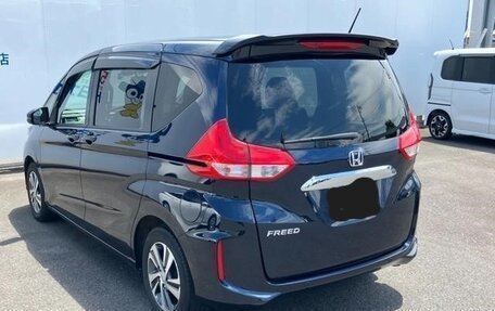 Honda Freed II, 2021 год, 1 300 000 рублей, 3 фотография