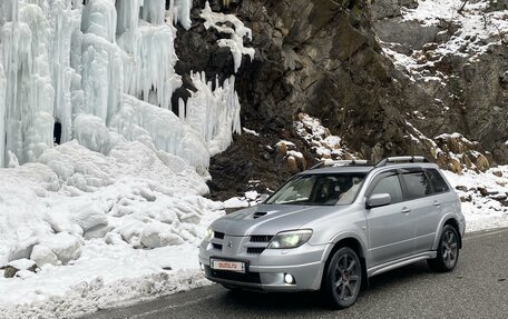 Mitsubishi Outlander III рестайлинг 3, 2006 год, 899 999 рублей, 2 фотография