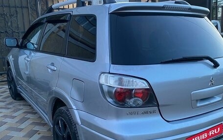 Mitsubishi Outlander III рестайлинг 3, 2006 год, 899 999 рублей, 6 фотография