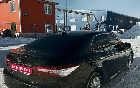 Toyota Camry, 2019 год, 3 350 000 рублей, 6 фотография