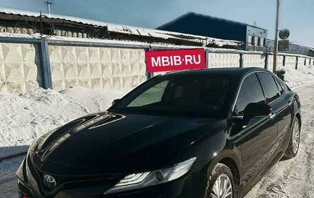 Toyota Camry, 2019 год, 3 350 000 рублей, 3 фотография