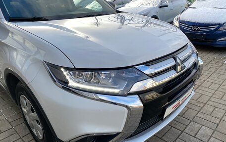 Mitsubishi Outlander III рестайлинг 3, 2018 год, 2 185 000 рублей, 24 фотография