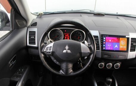 Mitsubishi Outlander III рестайлинг 3, 2008 год, 1 200 000 рублей, 13 фотография