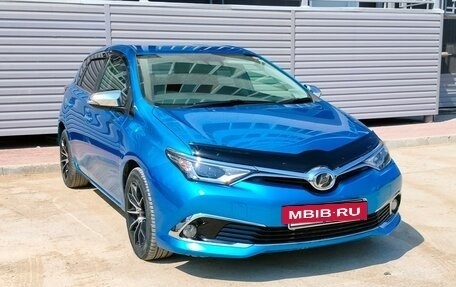 Toyota Auris II, 2015 год, 1 300 000 рублей, 2 фотография