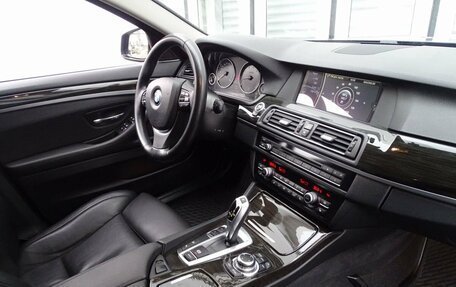 BMW 5 серия, 2012 год, 2 400 000 рублей, 2 фотография