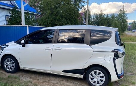 Toyota Sienta II, 2016 год, 1 420 000 рублей, 3 фотография