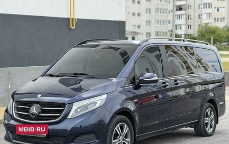 Mercedes-Benz V-Класс, 2015 год, 3 700 000 рублей, 7 фотография