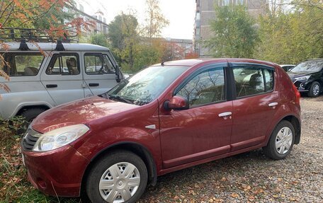 Renault Sandero I, 2012 год, 640 000 рублей, 1 фотография