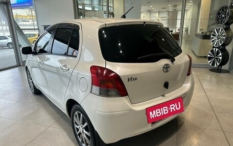 Toyota Vitz, 2010 год, 899 000 рублей, 6 фотография