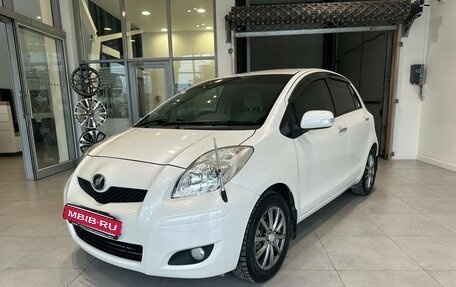 Toyota Vitz, 2010 год, 899 000 рублей, 3 фотография