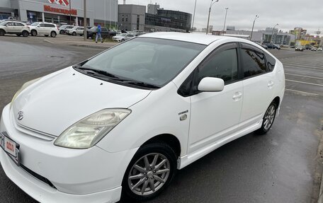 Toyota Prius, 2006 год, 780 000 рублей, 3 фотография