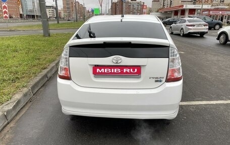 Toyota Prius, 2006 год, 780 000 рублей, 6 фотография