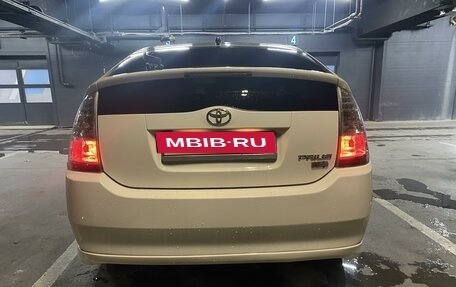 Toyota Prius, 2006 год, 780 000 рублей, 12 фотография